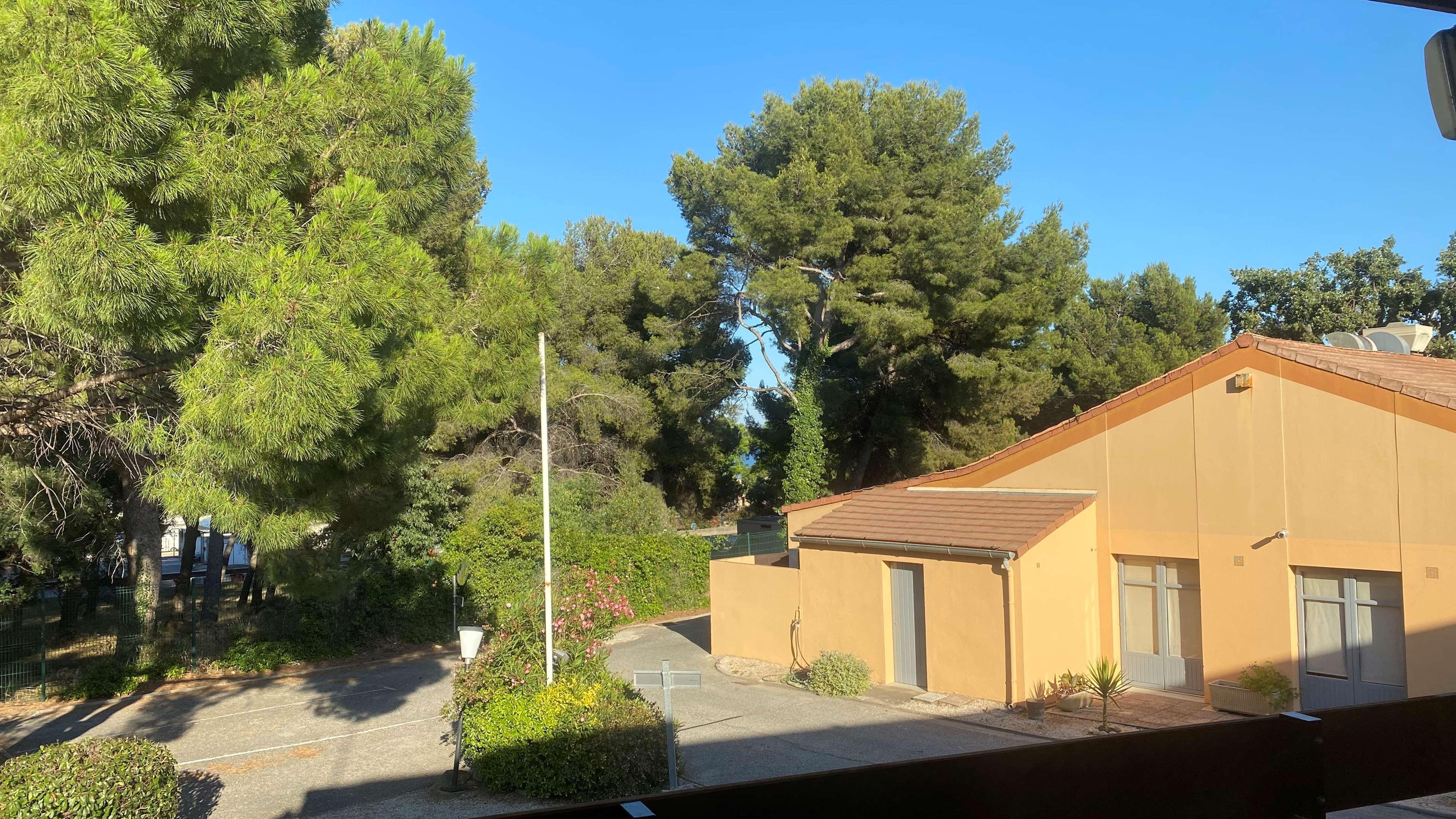 Kyriad Direct Marseille Ouest - Martigues Luaran gambar