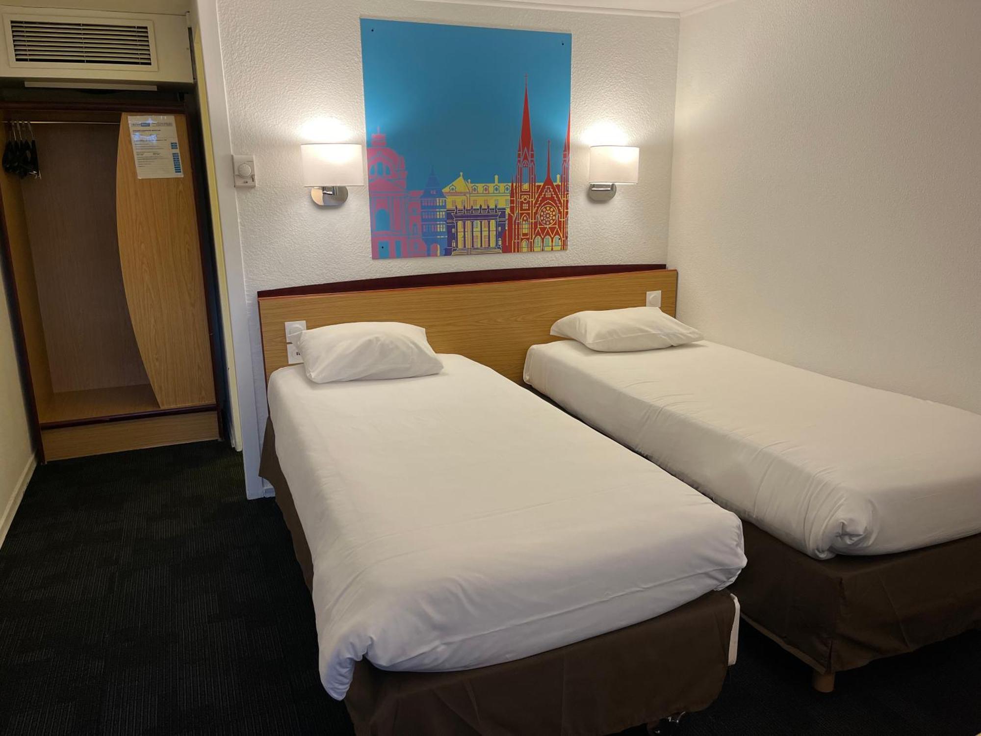 Kyriad Direct Marseille Ouest - Martigues Luaran gambar